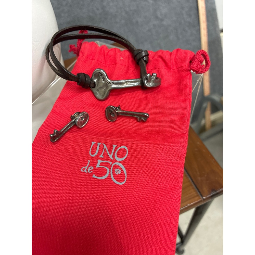 Uno de 50 Key Jewelry Set Silver Plated Leather Bracelet and Stud Earrings